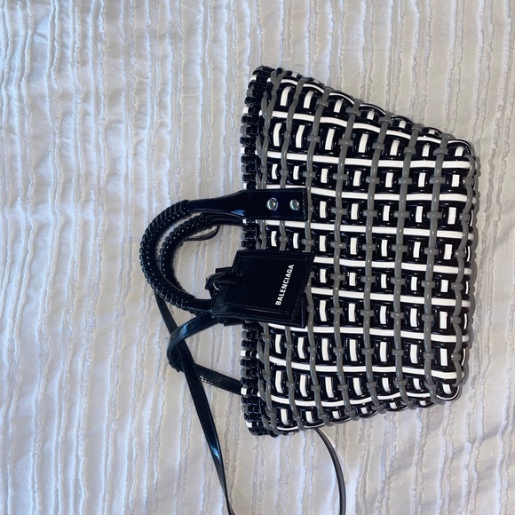 Balenciaga BISTRO XS BASKET WITH STRAP. - Picture 2 of 5